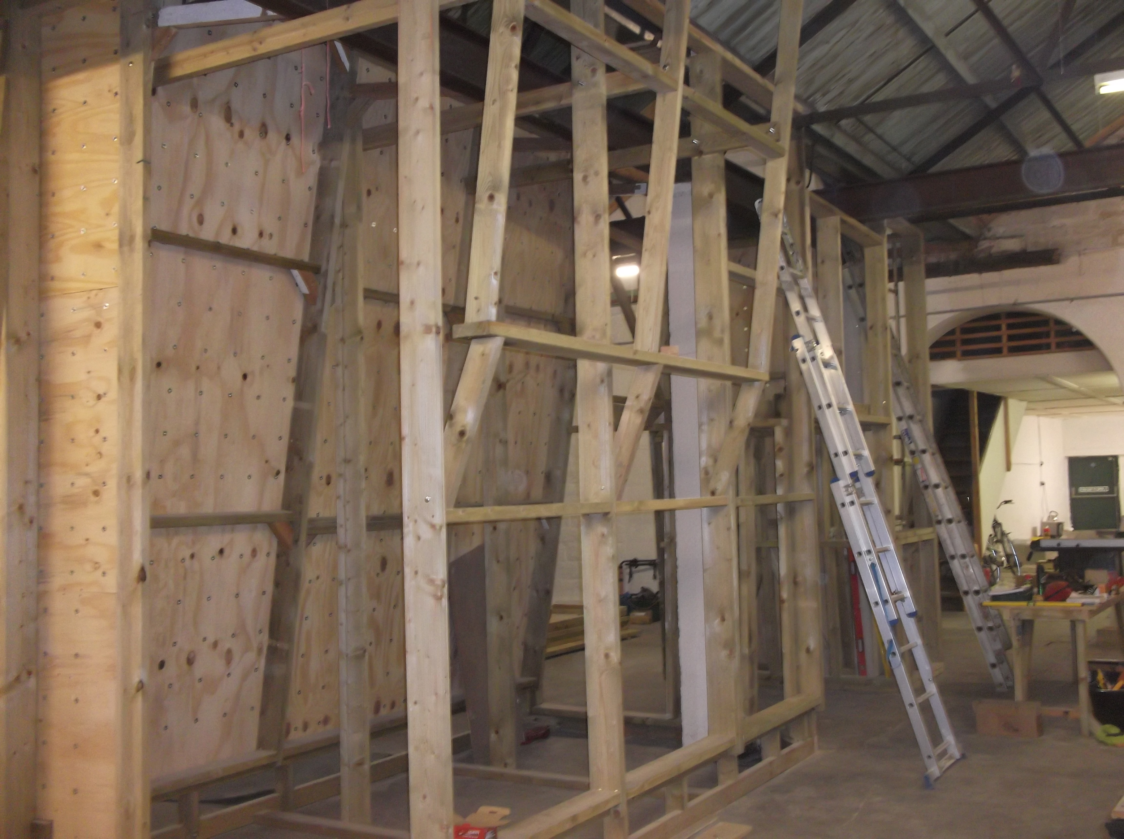extreme height, 4.4 metres bouldering bridport rockburn company kids club climbing indoor facility