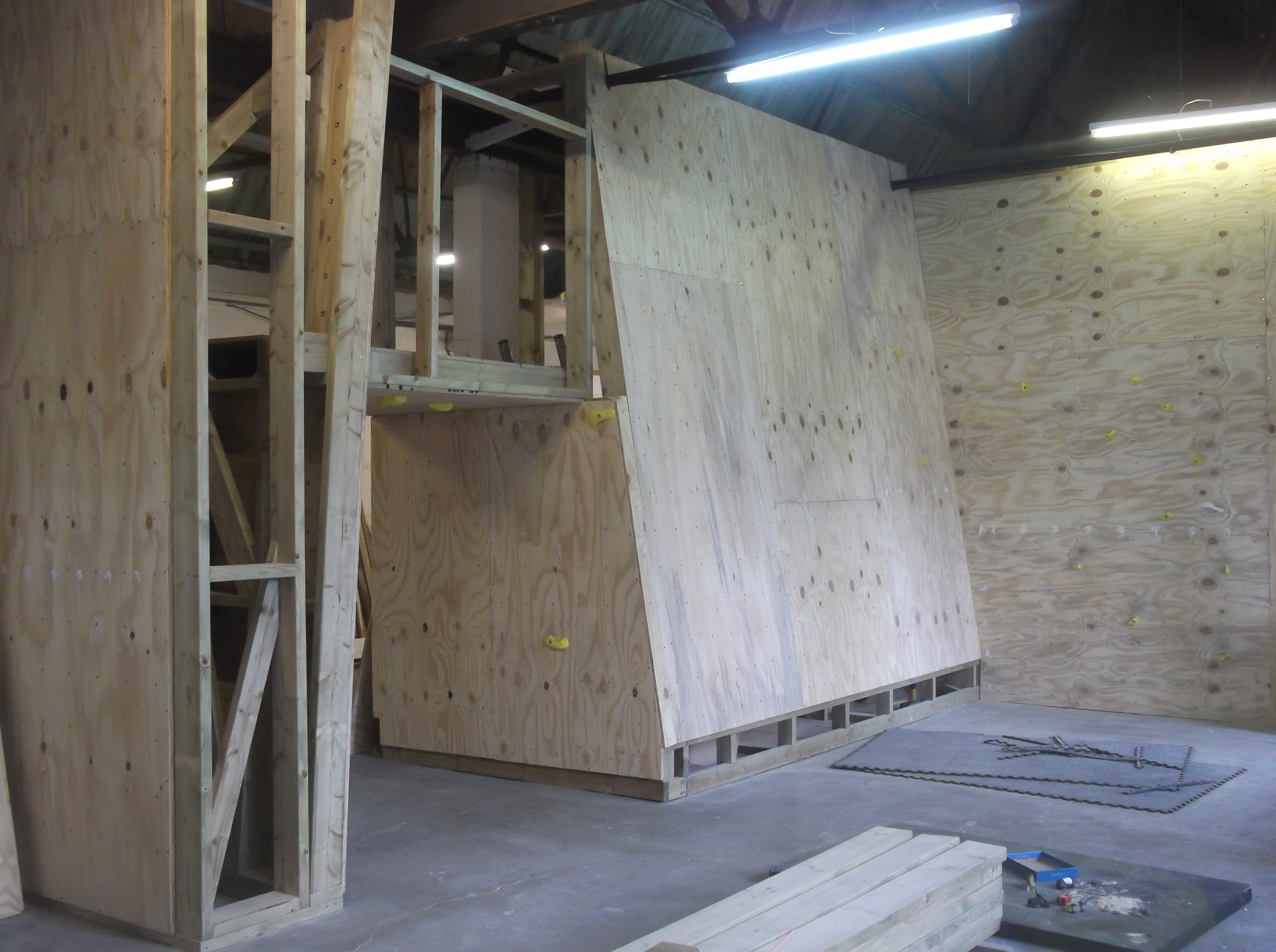 bouldering wall roof climb indoor bridport dorset kids club squad