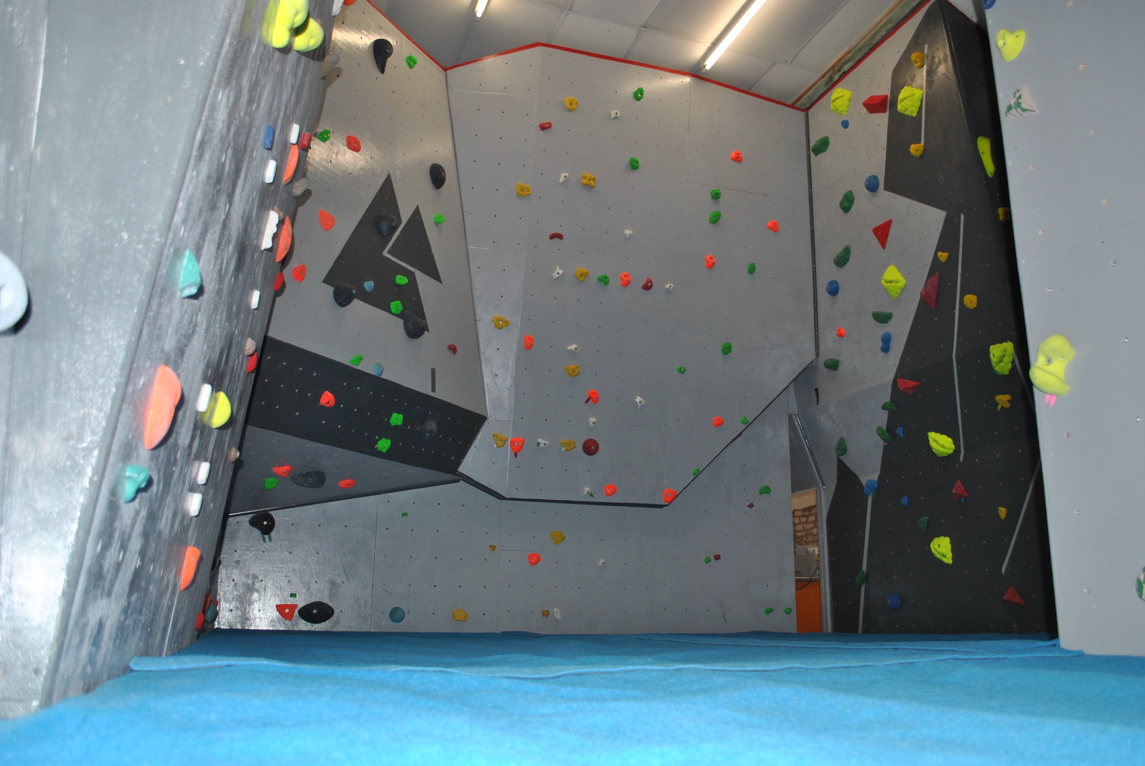 new overhang wall built during lockdown 1